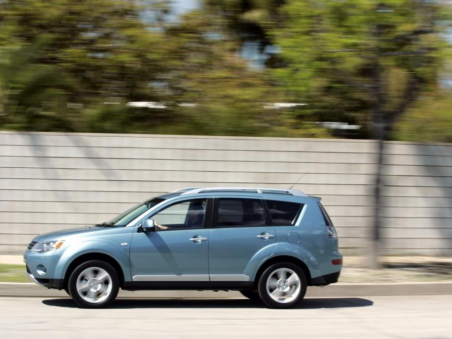  Mitsubishi Outlander 4WD 2007 года  (US) (фото 53 из 66)
